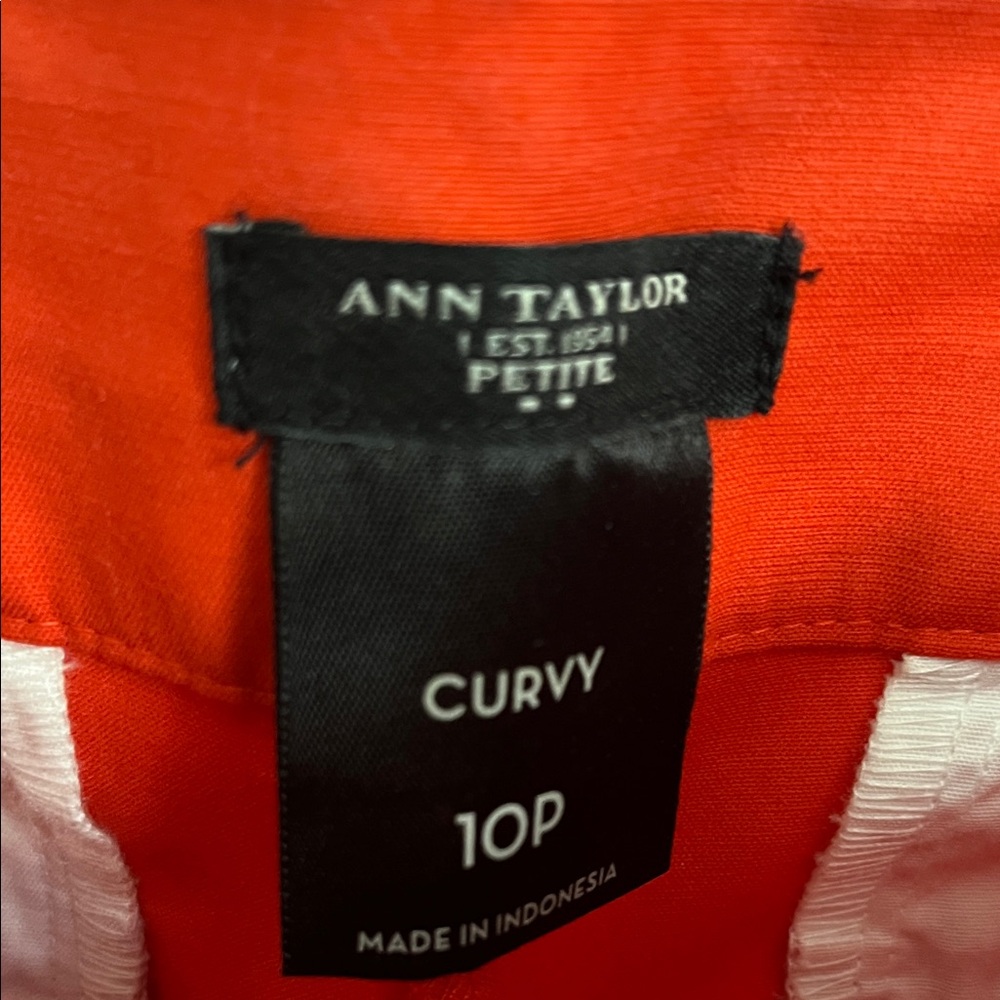 EUC | 10P | Red Cropped Pants - Picture 2 of 5